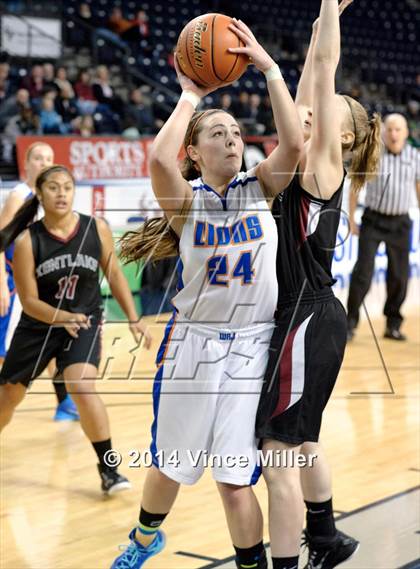 Thumbnail 3 in Kentlake vs. Auburn Mountainview photogallery.