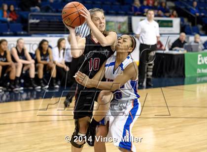 Thumbnail 2 in Kentlake vs. Auburn Mountainview photogallery.