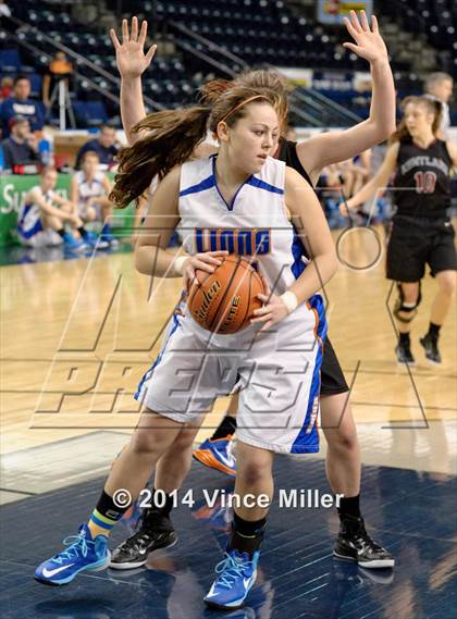 Thumbnail 3 in Kentlake vs. Auburn Mountainview photogallery.
