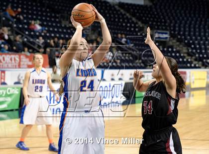 Thumbnail 3 in Kentlake vs. Auburn Mountainview photogallery.