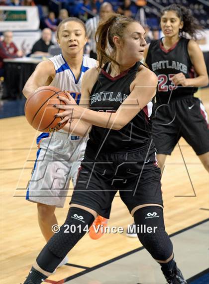 Thumbnail 1 in Kentlake vs. Auburn Mountainview photogallery.