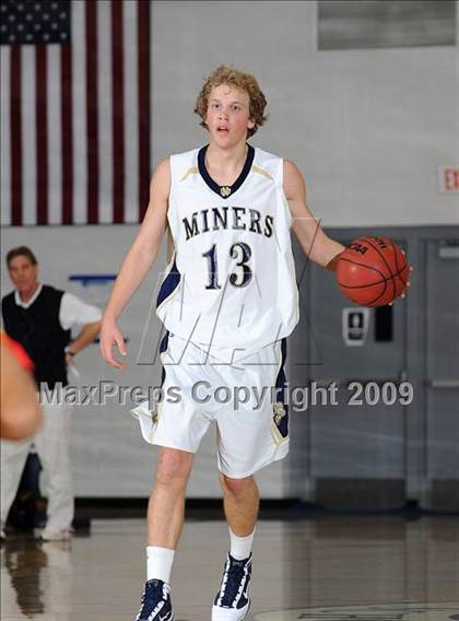 Thumbnail 3 in Chico vs. Nevada Union (Les Curry Invitational) photogallery.
