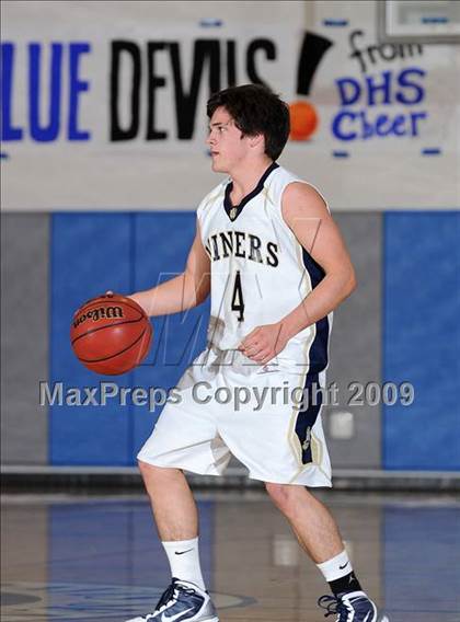 Thumbnail 1 in Chico vs. Nevada Union (Les Curry Invitational) photogallery.