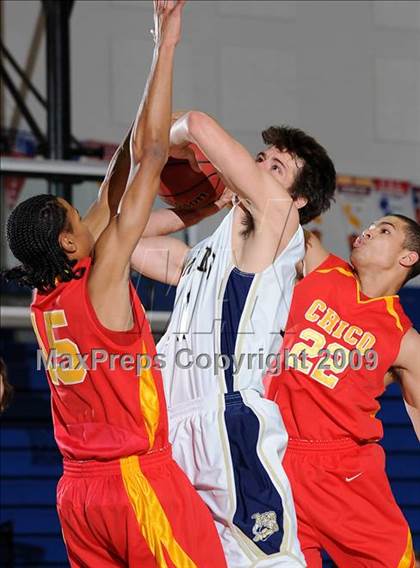 Thumbnail 2 in Chico vs. Nevada Union (Les Curry Invitational) photogallery.