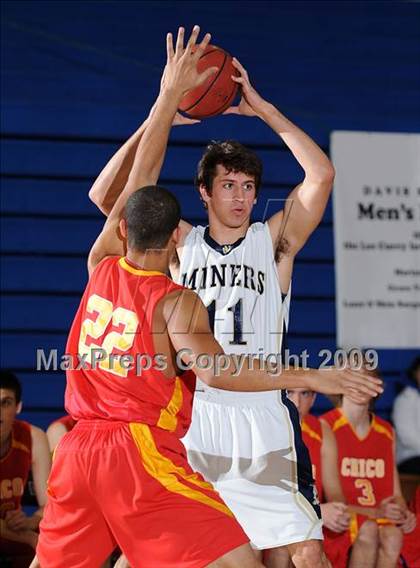Thumbnail 1 in Chico vs. Nevada Union (Les Curry Invitational) photogallery.