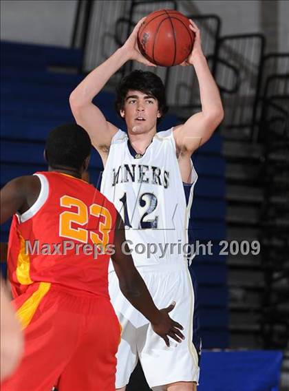 Thumbnail 2 in Chico vs. Nevada Union (Les Curry Invitational) photogallery.