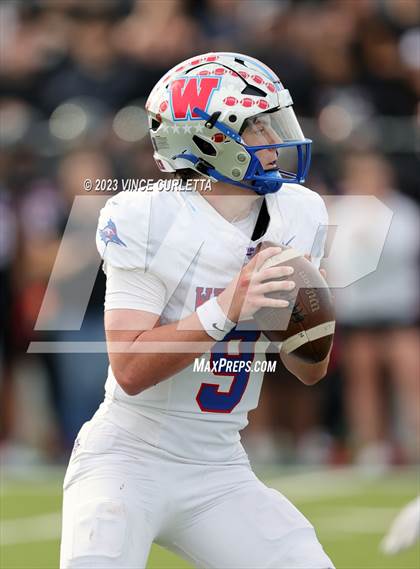 Thumbnail 3 in Lake Travis @ Westlake (UIL 6A Football Quarterfinal Playoff) photogallery.