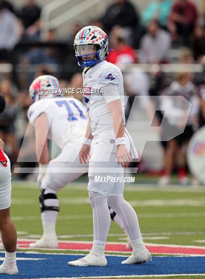Thumbnail 2 in Lake Travis @ Westlake (UIL 6A Football Quarterfinal Playoff) photogallery.