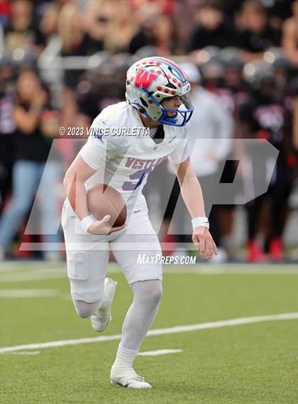 Thumbnail 3 in Lake Travis @ Westlake (UIL 6A Football Quarterfinal Playoff) photogallery.