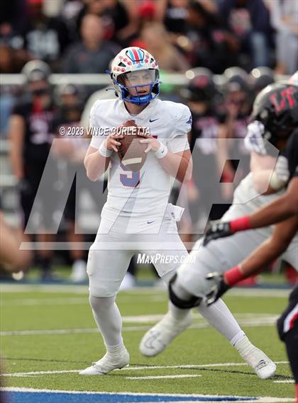 Thumbnail 3 in Lake Travis @ Westlake (UIL 6A Football Quarterfinal Playoff) photogallery.