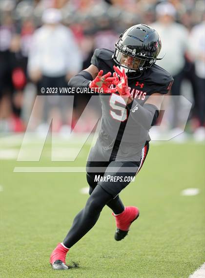 Thumbnail 3 in Lake Travis @ Westlake (UIL 6A Football Quarterfinal Playoff) photogallery.