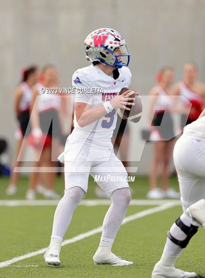 Thumbnail 2 in Lake Travis @ Westlake (UIL 6A Football Quarterfinal Playoff) photogallery.