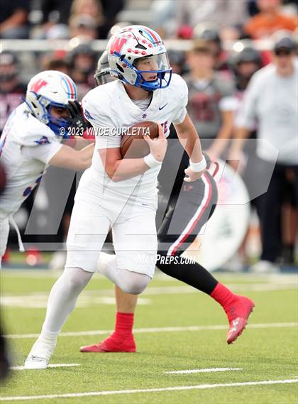 Thumbnail 1 in Lake Travis @ Westlake (UIL 6A Football Quarterfinal Playoff) photogallery.