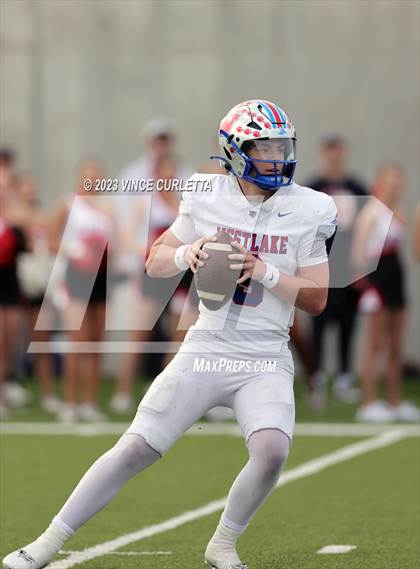 Thumbnail 1 in Lake Travis @ Westlake (UIL 6A Football Quarterfinal Playoff) photogallery.