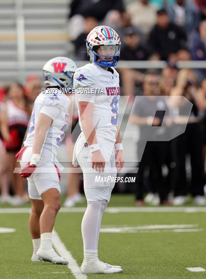 Thumbnail 3 in Lake Travis @ Westlake (UIL 6A Football Quarterfinal Playoff) photogallery.
