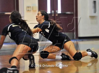 Thumbnail 2 in Mater Dei Catholic @ San Ysidro photogallery.