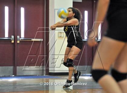 Thumbnail 2 in Mater Dei Catholic @ San Ysidro photogallery.