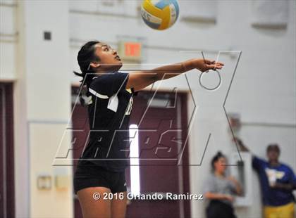 Thumbnail 1 in Mater Dei Catholic @ San Ysidro photogallery.