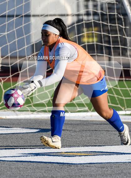Thumbnail 2 in Mountain View vs. Mesquite (Coyote Classic Tournament) photogallery.