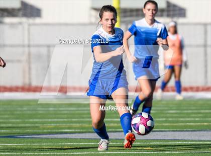 Thumbnail 2 in Mountain View vs. Mesquite (Coyote Classic Tournament) photogallery.