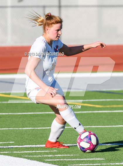 Thumbnail 2 in Mountain View vs. Mesquite (Coyote Classic Tournament) photogallery.