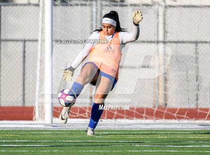 Thumbnail 1 in Mountain View vs. Mesquite (Coyote Classic Tournament) photogallery.
