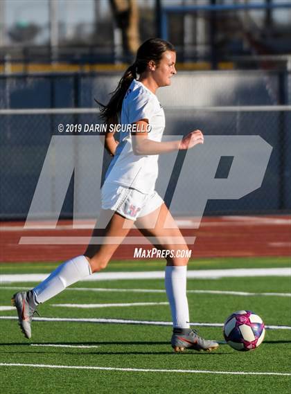 Thumbnail 1 in Mountain View vs. Mesquite (Coyote Classic Tournament) photogallery.