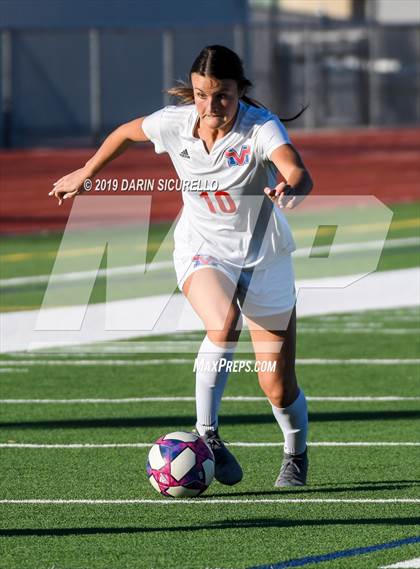 Thumbnail 1 in Mountain View vs. Mesquite (Coyote Classic Tournament) photogallery.