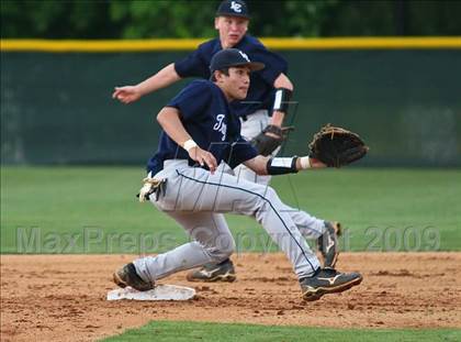 Thumbnail 2 in Lamar County vs Blessed Trinity (2A Playoffs) photogallery.