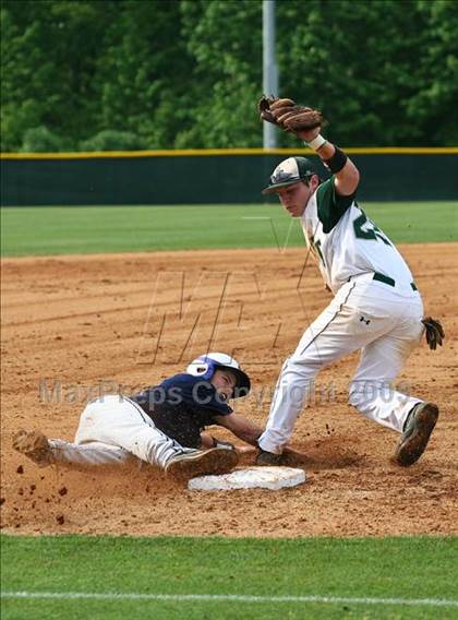 Thumbnail 1 in Lamar County vs Blessed Trinity (2A Playoffs) photogallery.