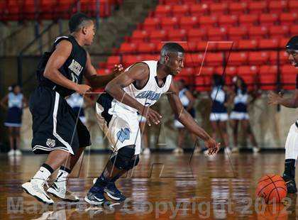 Thumbnail 2 in Mitchell vs. Wyatt [O.D.] (DFW Basketball Challenge) photogallery.