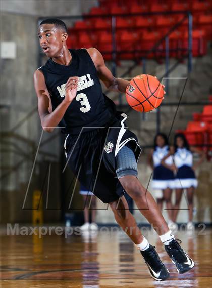 Thumbnail 1 in Mitchell vs. Wyatt [O.D.] (DFW Basketball Challenge) photogallery.