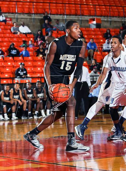 Thumbnail 1 in Mitchell vs. Wyatt [O.D.] (DFW Basketball Challenge) photogallery.