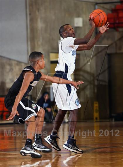Thumbnail 3 in Mitchell vs. Wyatt [O.D.] (DFW Basketball Challenge) photogallery.