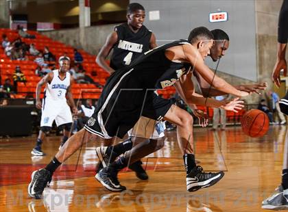 Thumbnail 1 in Mitchell vs. Wyatt [O.D.] (DFW Basketball Challenge) photogallery.