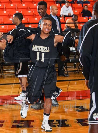 Thumbnail 1 in Mitchell vs. Wyatt [O.D.] (DFW Basketball Challenge) photogallery.