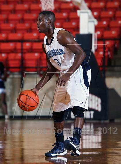 Thumbnail 1 in Mitchell vs. Wyatt [O.D.] (DFW Basketball Challenge) photogallery.
