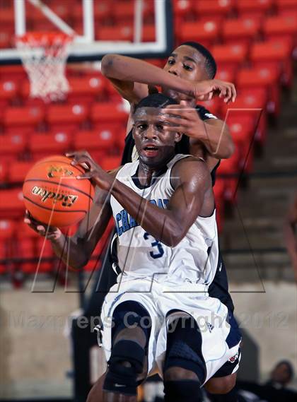 Thumbnail 1 in Mitchell vs. Wyatt [O.D.] (DFW Basketball Challenge) photogallery.