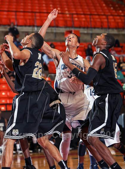 Thumbnail 3 in Mitchell vs. Wyatt [O.D.] (DFW Basketball Challenge) photogallery.