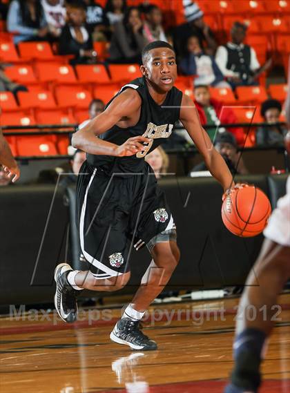 Thumbnail 2 in Mitchell vs. Wyatt [O.D.] (DFW Basketball Challenge) photogallery.