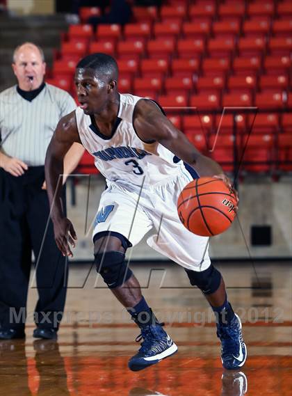 Thumbnail 1 in Mitchell vs. Wyatt [O.D.] (DFW Basketball Challenge) photogallery.