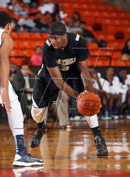 Thumbnail 1 in Mitchell vs. Wyatt [O.D.] (DFW Basketball Challenge) photogallery.