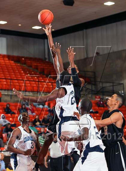 Thumbnail 2 in Mitchell vs. Wyatt [O.D.] (DFW Basketball Challenge) photogallery.
