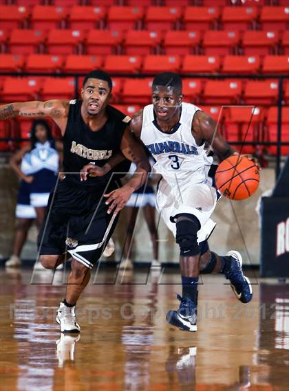 Thumbnail 1 in Mitchell vs. Wyatt [O.D.] (DFW Basketball Challenge) photogallery.