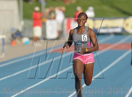Thumbnail 2 in CIF State Track and Field Championships (Day 1 - Girls 200m) photogallery.