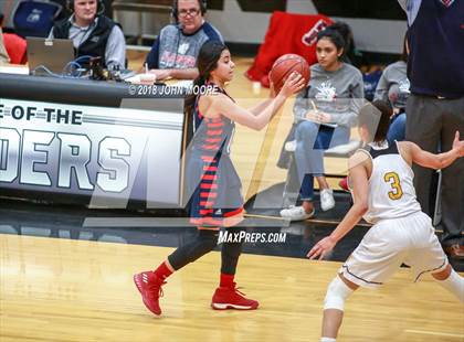 Thumbnail 2 in Amarillo vs. Plainview (UIL Region 3-5A Quarterfinal) photogallery.
