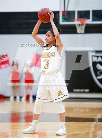Thumbnail 1 in Amarillo vs. Plainview (UIL Region 3-5A Quarterfinal) photogallery.