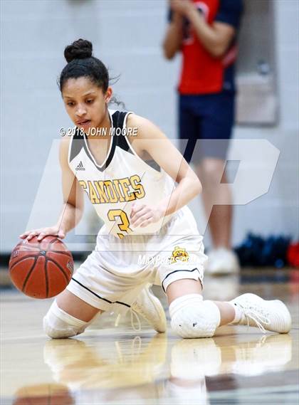 Thumbnail 3 in Amarillo vs. Plainview (UIL Region 3-5A Quarterfinal) photogallery.