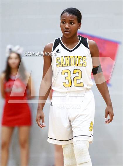 Thumbnail 2 in Amarillo vs. Plainview (UIL Region 3-5A Quarterfinal) photogallery.