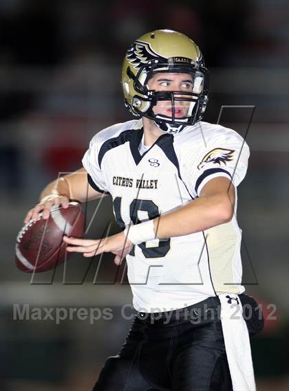Thumbnail 3 in Citrus Valley vs. Notre Dame photogallery.